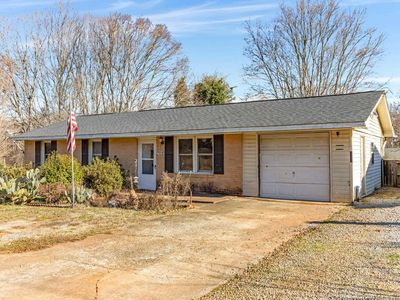 703 Old Stagecoach Rd, Easley, SC, 29642