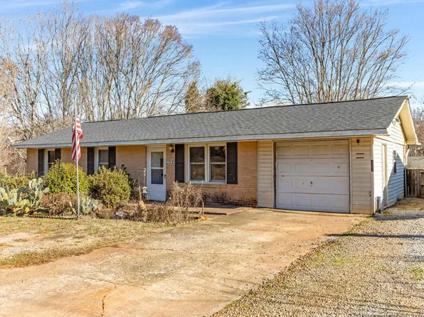 703 Old Stagecoach Rd, Easley, SC 29642