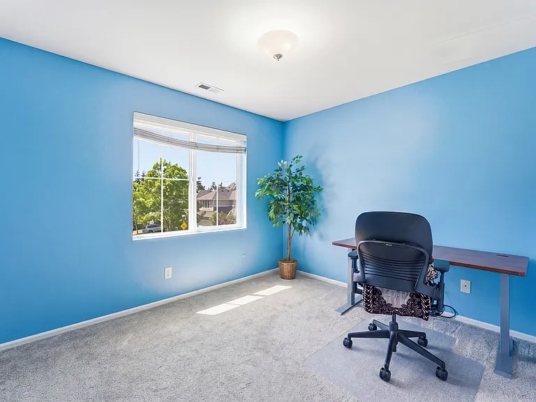 18517 36th Dr SE — Photo 10