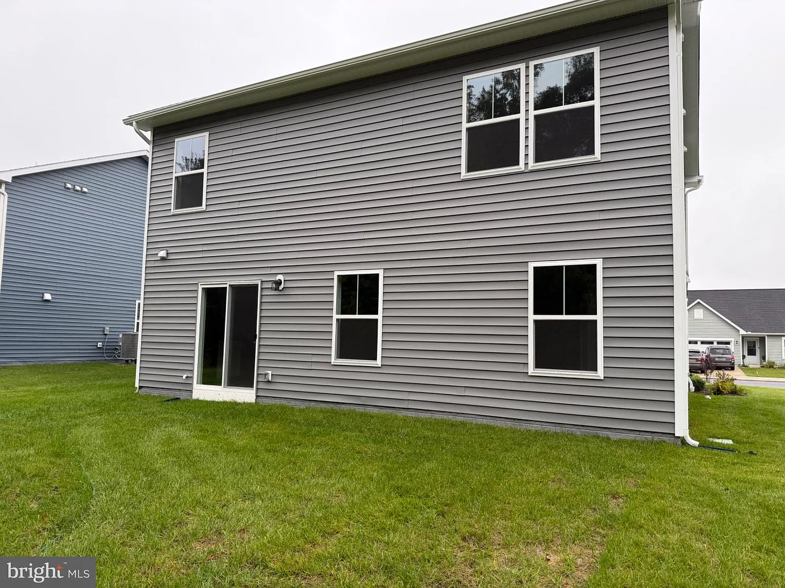 3 bed, 2.5 bath, 1500 sqft, $2,500 — Photo 2