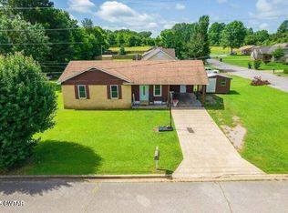 803 Fairlawn Dr, Bolivar, TN 38008
