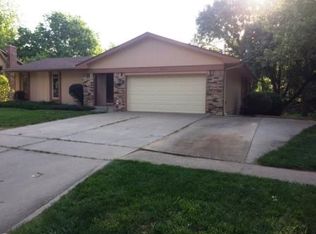 2810 SW Ashworth Pl, Topeka, KS 66614