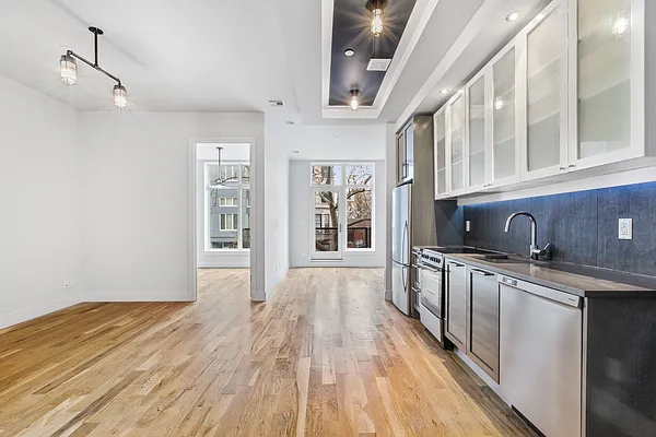 Rented by Douglas Elliman | media 23