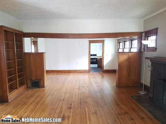 3rd image of 1926 Pepper Ave