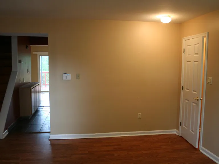 208 Prospect Ave — Photo 4