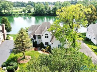 8903 Orchard Lake Rd, Holland, OH 43528