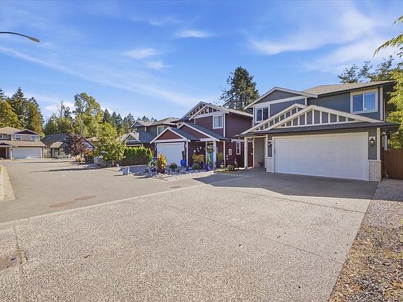 3rd image of 3205 Gibbins Rd #11