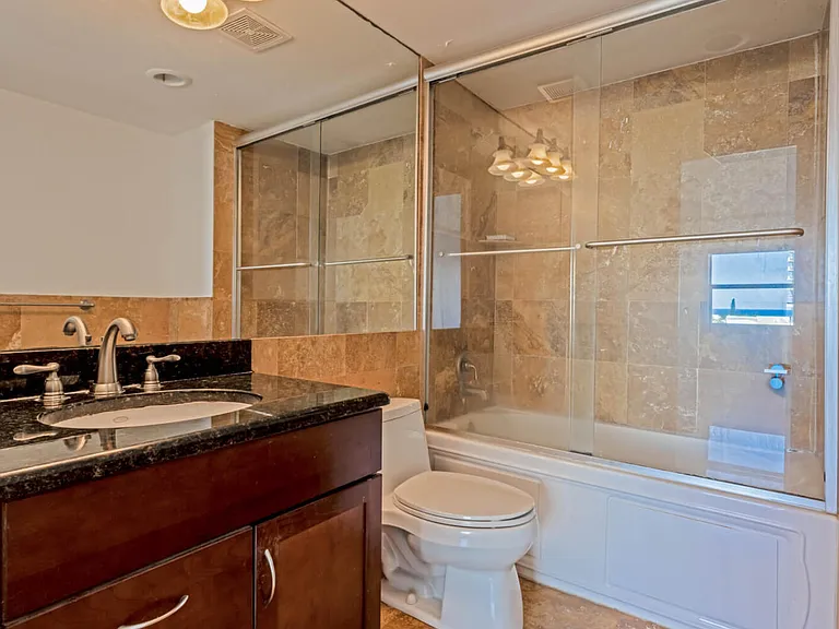 2900 30th St #9I — Photo 19