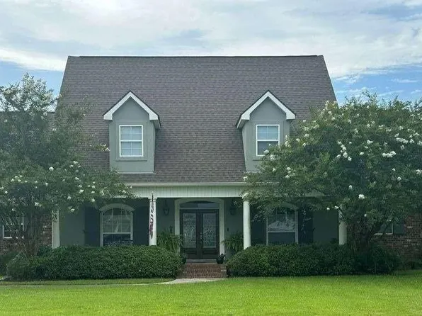 121 Leigh Ln, Montz, LA 70068