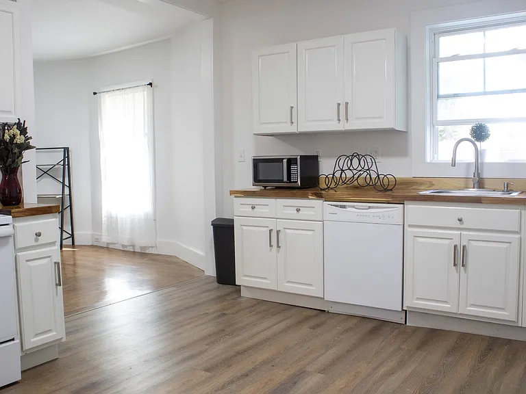 1146 Quinnipiac Ave #2 — Photo 2