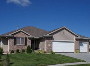 7710 S 171st St, Omaha, NE 68136