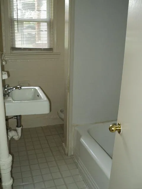 4601 Blaine St NE — Photo 4