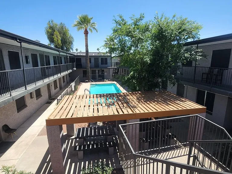 Modern Quarters Apartments — Photo 18