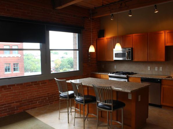 408 W 8th St APT 807