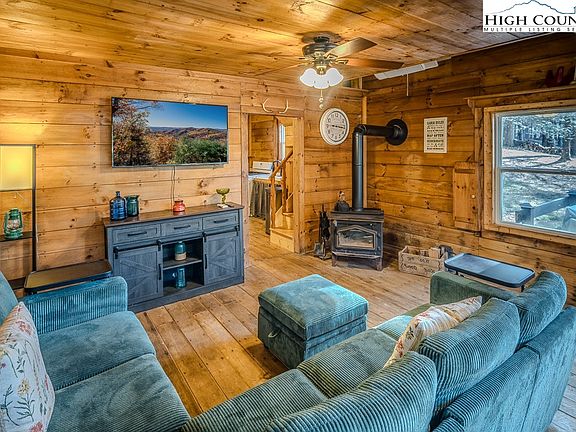 14th image of this home