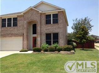 1121 Indian Trail Ct, Roanoke, TX 76262