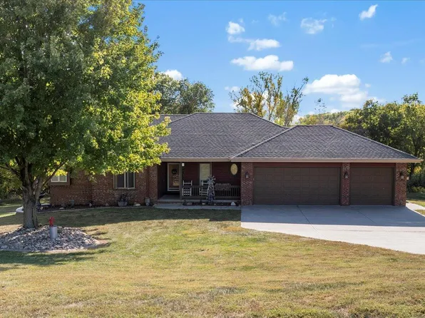 55540 Forrester Valley Ln, Glenwood, IA 51534