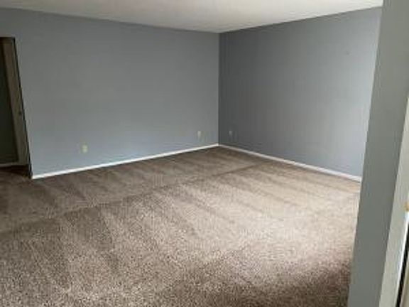 2nd image of 10322 W Merton Ct
