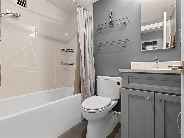 534 Beacon St #901 — Photo 12