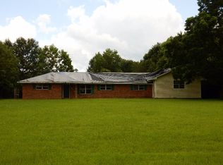 2649 Meadowood Dr, Slaughter, LA 70777