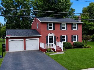 122 Smokey Hollow Rd, Baldwinsville, NY 13027