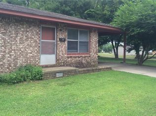 408 E Harvard St, Siloam Springs, AR 72761