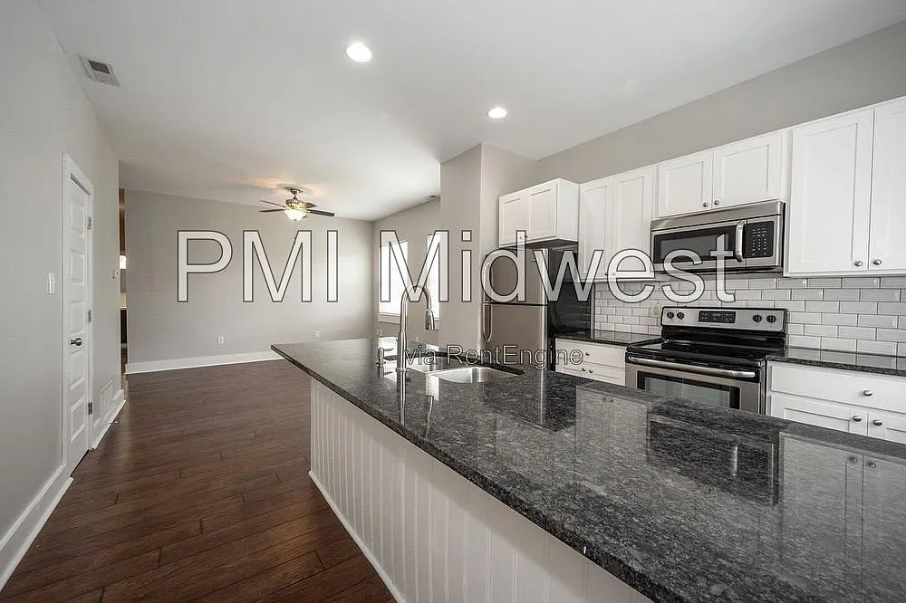 1 bed, 1.0 bath, 750 sqft, $949 — Photo 4