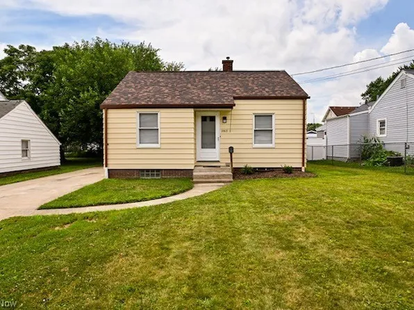 2817 Fletcher Ave NE, Canton, OH 44705