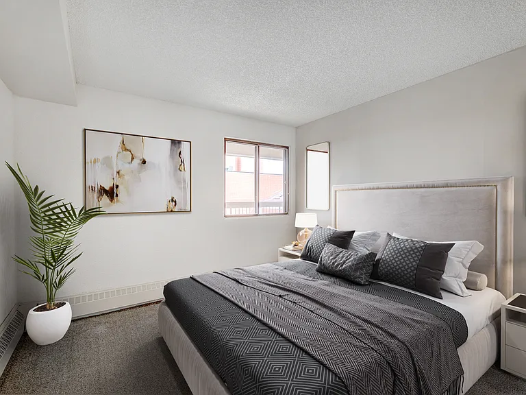 150 Jasper Ave NW — Photo 18