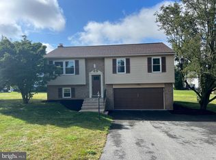 500 Stony Battery Rd, Landisville, PA 17538