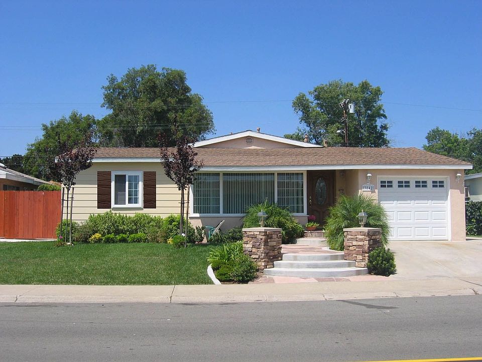 1st image of 3842 Vista Grande Dr
