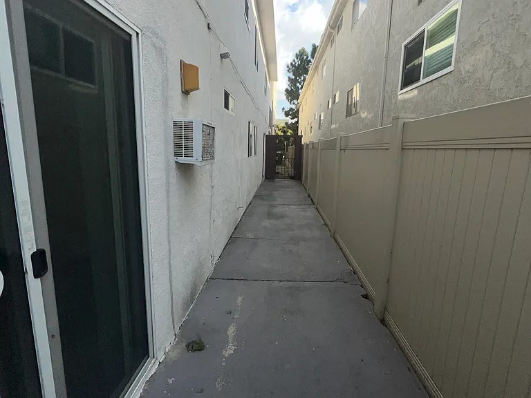 3317 Bagley Ave #1 — Photo 34