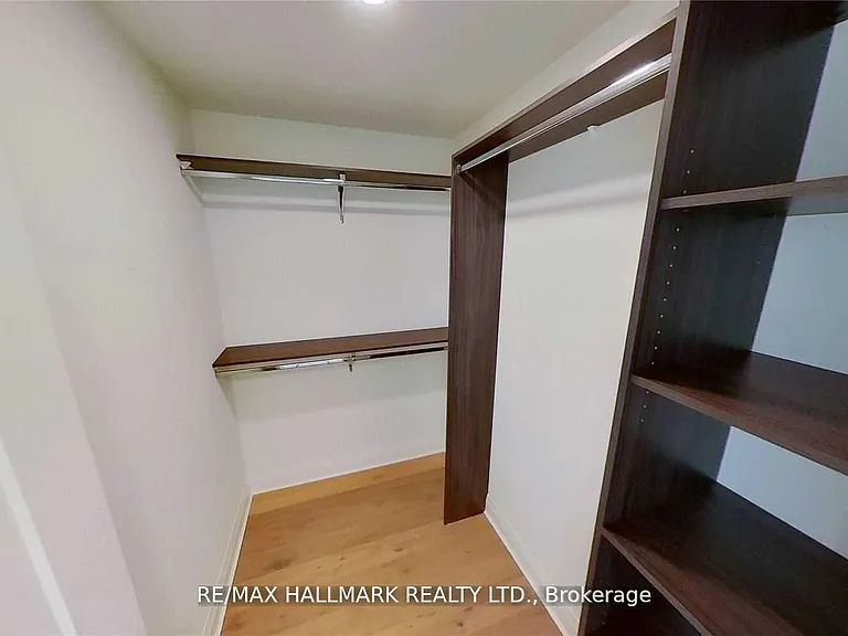 151 Avenue Rd #601 — Photo 22
