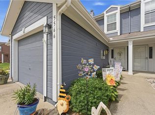 5566 NW Moonlight Meadow Dr, Lees Summit, MO 64064