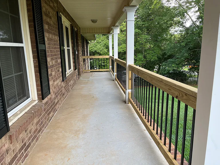 18 Oakdale Dr — Photo 5