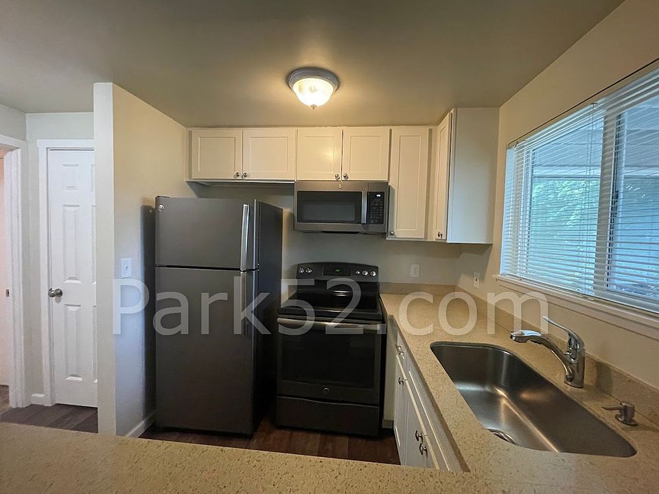 1st image of 1017 N K St #C