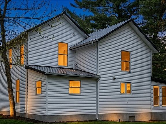 3rd image of 126 Havana Glen Rd