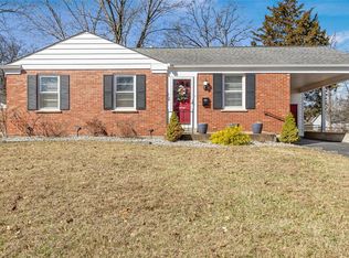 22 Chestnut Hill Ln, Saint Louis, MO