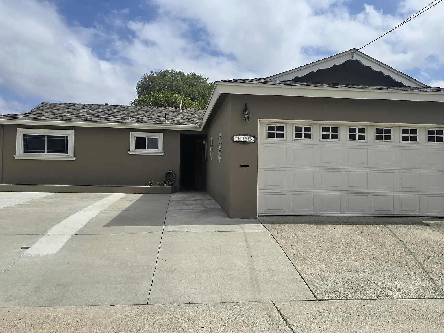 4147 Kirkcaldy Dr — Photo 1