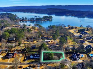 207 Willowchase Dr, Scottsboro, AL 35769