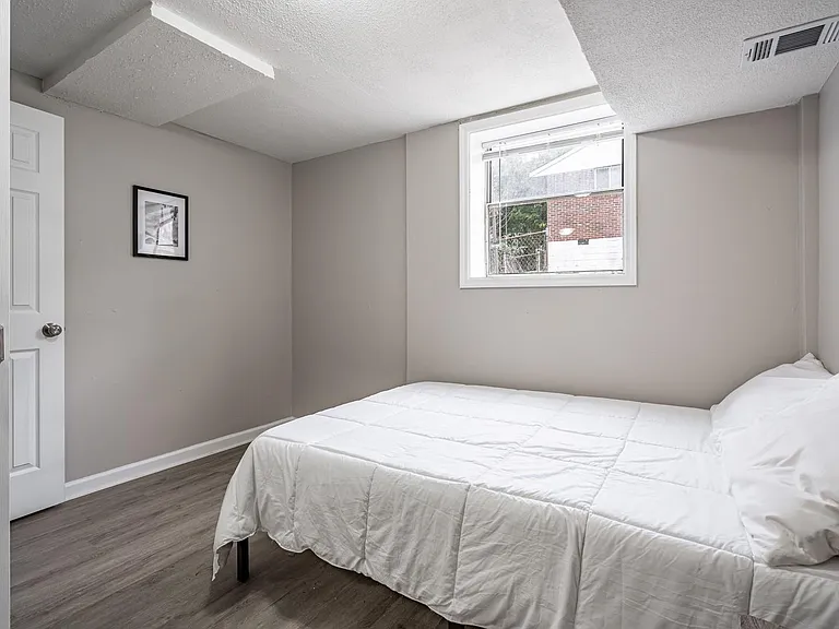 Conley Dr — Photo 2