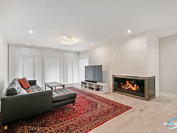 5th image of 1 Oak Brook Club Dr APT A208