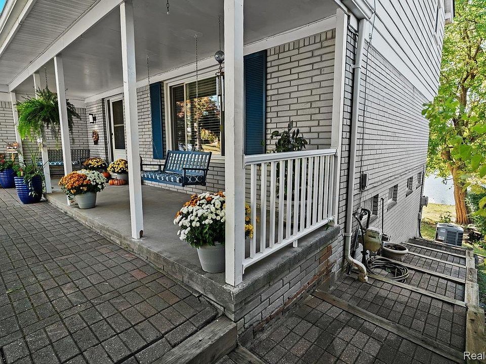 1425 Shankin Dr, photo 9