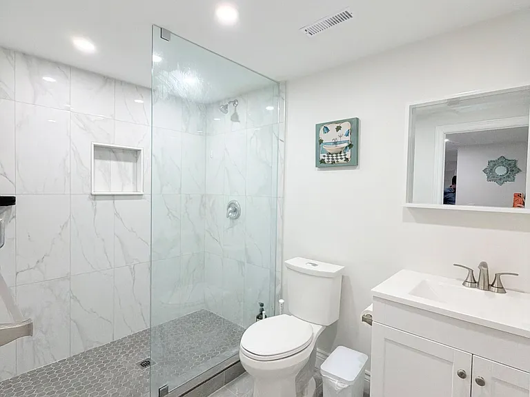 3477 Riverspray Cres — Photo 16