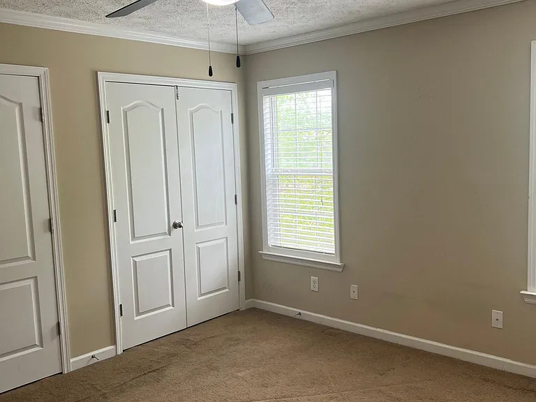 1358 Gatewood Dr — Photo 9