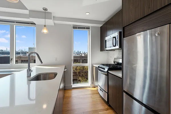 Rented by MNS | media 30