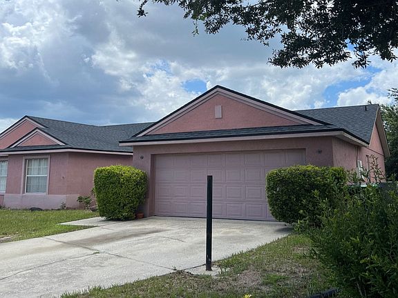 2nd image of 4450 Oakham Ct