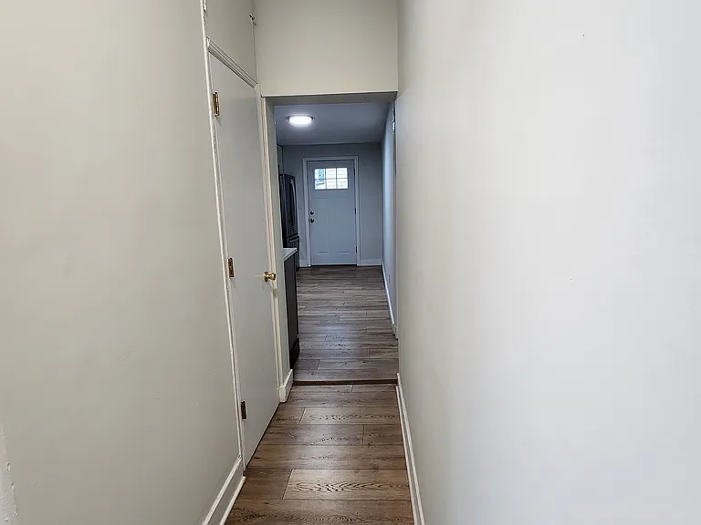 335 Summit Ave #1 — Photo 6
