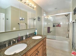2064 N Bolivar Ct, Simi Valley, CA 93063
