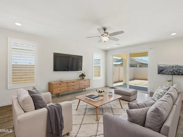 9025 W SAN MIGUEL Avenue, Glendale, AZ 85305